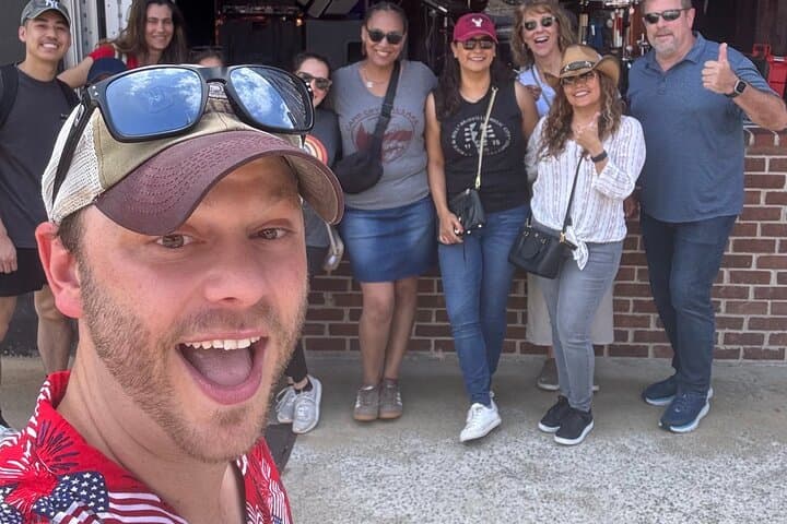 Rise & Roam Nashville: Morning Coffee and Downtown History Walking Tour photo 1