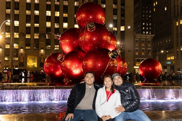 Private NYC Photoshoot: Capture Iconic New York Moments photo 6