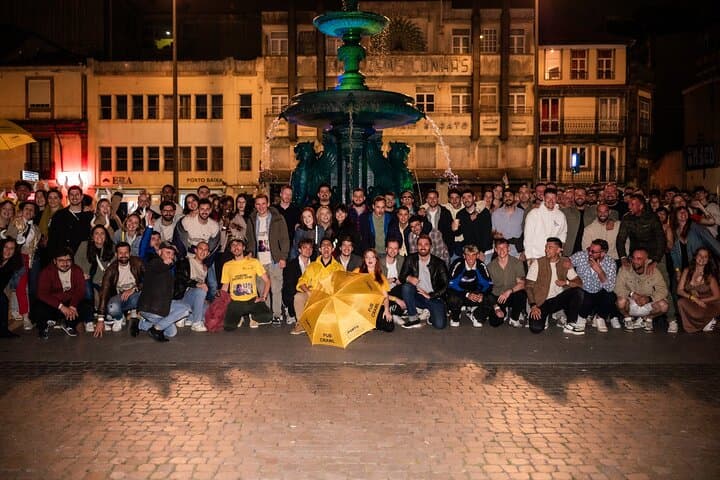 Porto Pub Crawl: 5-Hour Night Out with 7 Drinks, 4 Bars & Skip-the-Line Club Entry