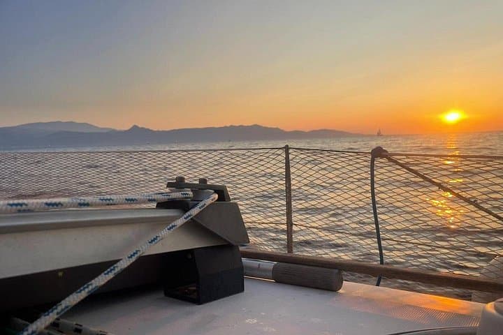Private Sailing Tour to Dia Island: Sunset Sailing, Snorkel & SUP from Heraklion photo 3