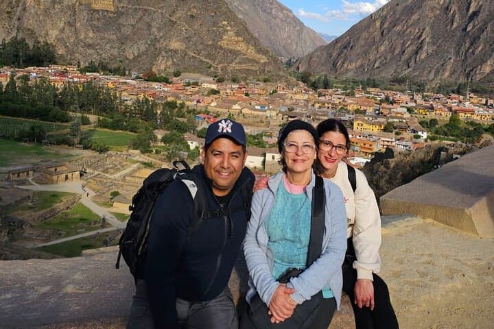 Sacred Valley and Maras Moray Day Tour from Cusco with Buffet Lunch photo 3