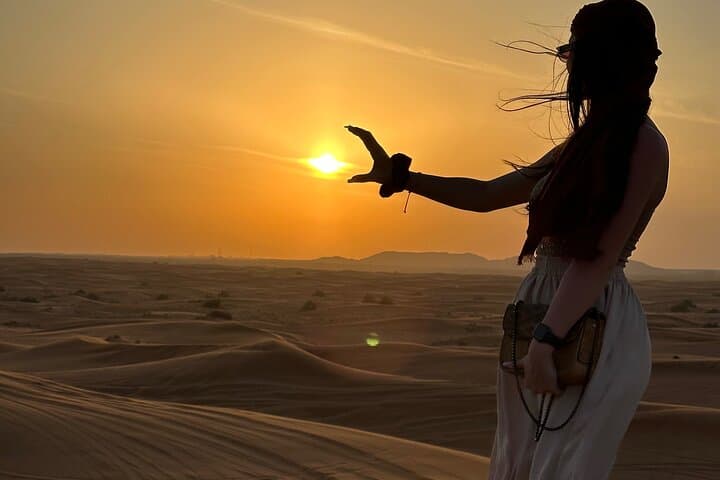 Dubai Red Dune Bashing Sunset Safari — Lahbab Red Desert Photography photo 1