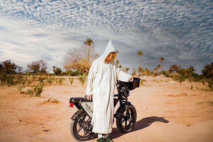 Marrakech E‑Bike Tour: Medinas, Palmeraie & Traditional Moroccan Photoshoot photo 2