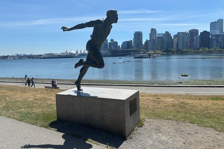 Private 2-Hour Stanley Park Tour — Seawall, Totems & Prospect Point photo 5