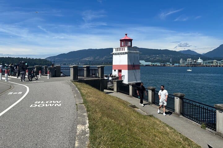 Private 2-Hour Stanley Park Tour — Seawall, Totems & Prospect Point photo 6