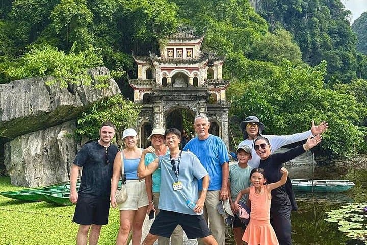 Hanoi to Ninh Binh: Hoa Lu, Mua Cave & Tam Coc Day Tour photo 1
