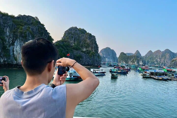 Luxury Lan Ha Bay Day Cruise from Cat Ba: Kayaking, Biking & Water Slides photo 3