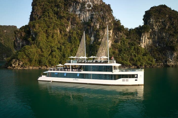 Lan Ha Bay Hidden Lagoons: 5-Star Jade Sails Day Cruise with Kayaking & Sunset