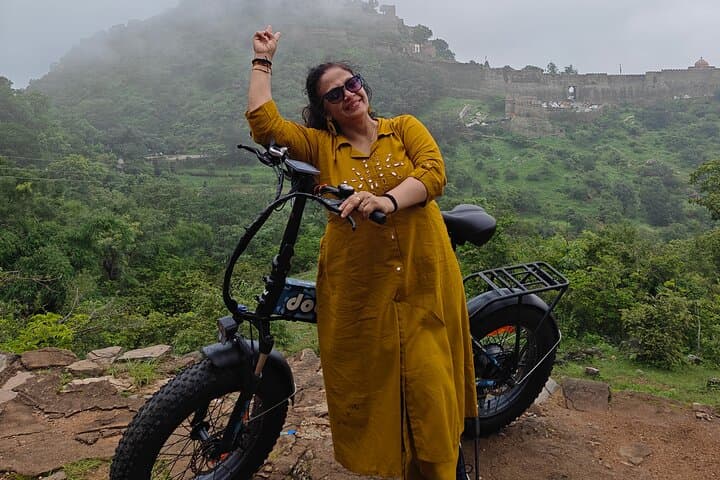 Kumbhalgarh Electric Cycle Tour: 25 km E-Bike Ride Through Villages & Aravali Views photo 2