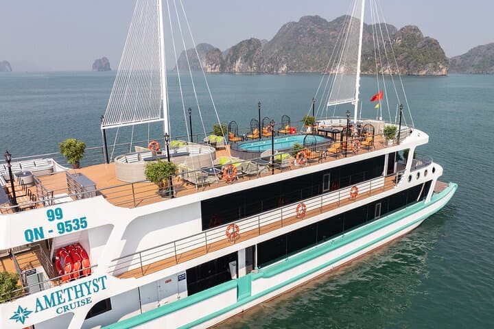 Luxury Amethyst Day Cruise in Halong Bay — Sung Sot, Ti Top & Kayaking photo 2