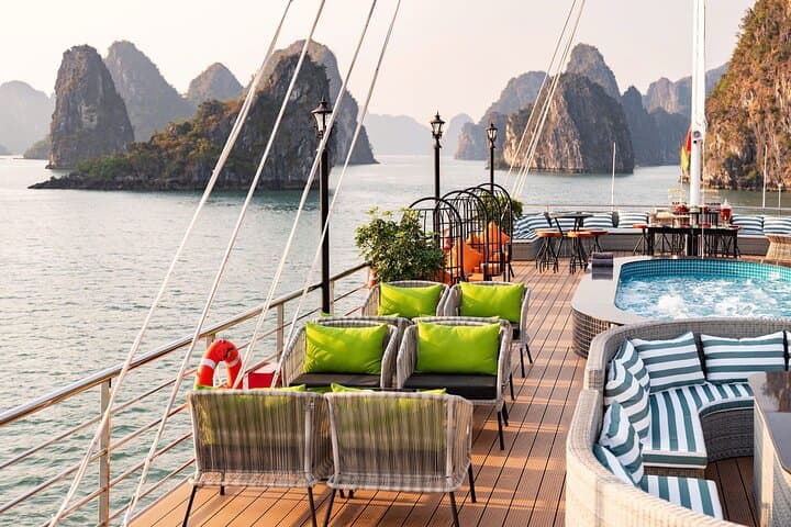 Halong Bay Luxury Day Cruise: Amethyst Day Trip to Luon Cave, Titov & Surprising Cave photo 5