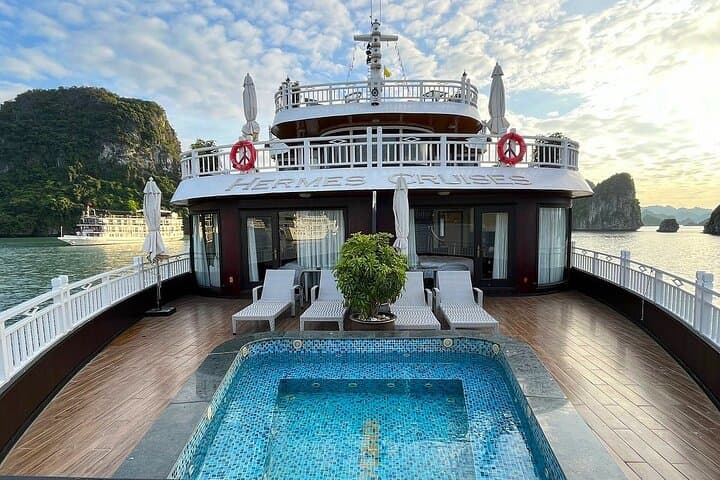 Luxurious 2-Day Halong Bay Voyage on Hermes Cruise from Hanoi photo 3