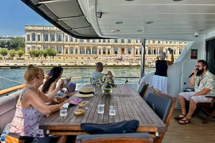 bosphorus-luxury-lunch-cruise-black-sea-swim photo 3