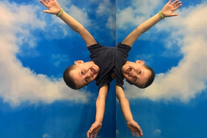 Oxford Illusion Museum: Infinity Mirrors, Upside-Down Rooms & Interactive Photo Zones on High Street photo 2