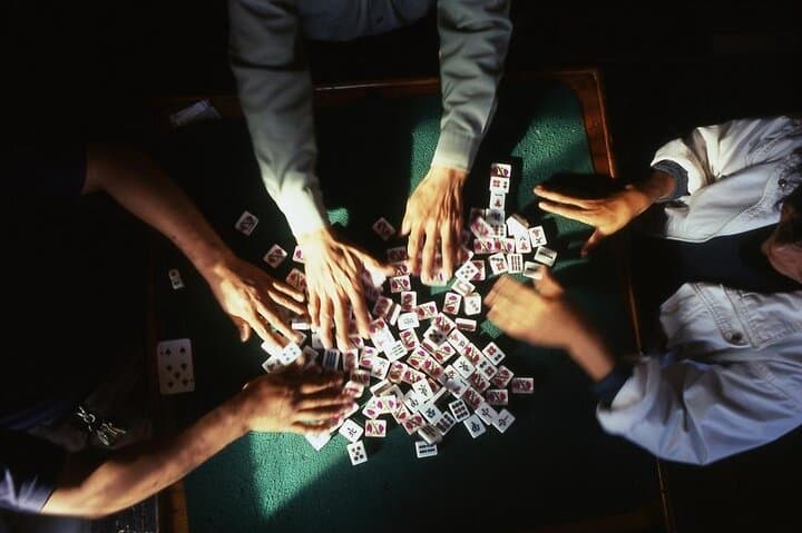 Learn Mahjong in Beijing: Authentic Parlor Lesson & Cultural Immersion photo 4