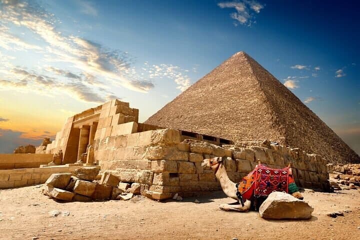 Full-Day Cairo Highlights: Pyramids, Sphinx & Egyptian Museum from Hurghada photo 3