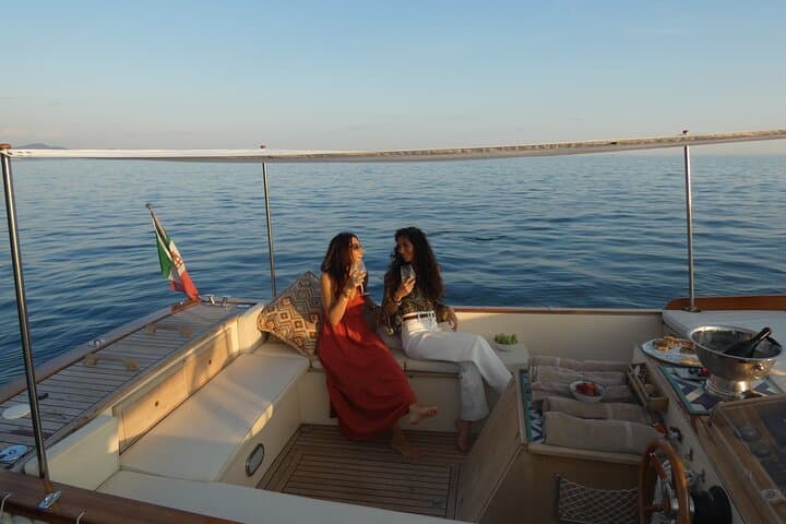 Private Boat Tour of the Portofino Riviera: Full-Day Cruise to Portofino, San Fruttuoso & Camogli photo 5
