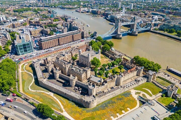 Tower of London Tour + Thames River Cruise: Historic Fortress and Riverside Sightseeing photo 2