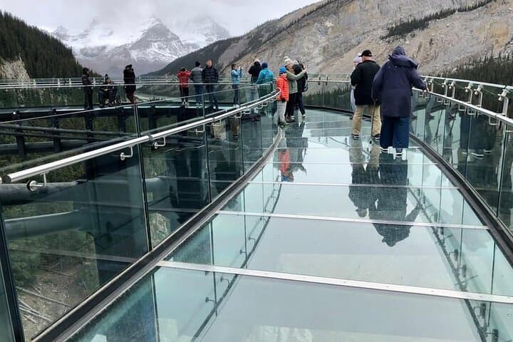 Columbia Icefield Skywalk, Athabasca Glacier & Icefields Parkway Day Tour from Calgary photo 3