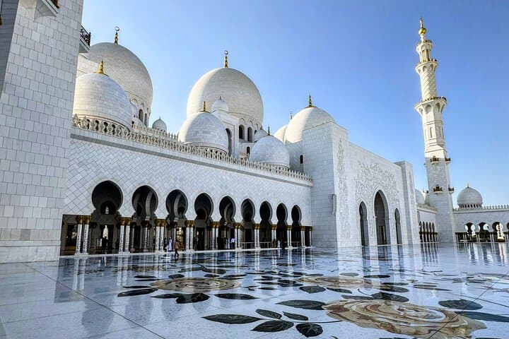 Abu Dhabi Private Day Tour with Professional Photography & Videography photo 4