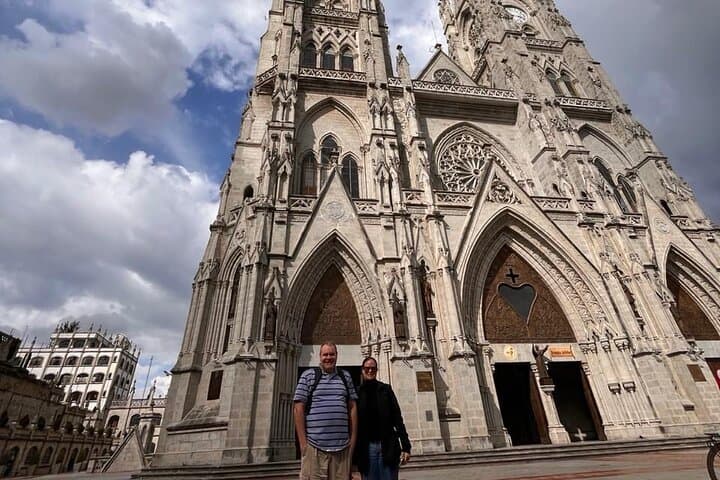 Explore Quito’s Historic Center: Guided Walking Tour of Plaza Grande and La Compañía photo 4
