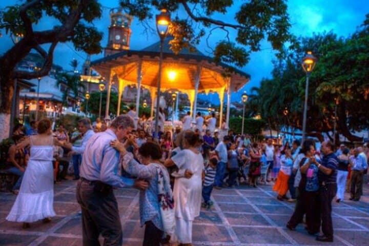 Puerto Vallarta Salsa & Latin Rhythms: Learn, Dance, Celebrate Like a Local photo 5