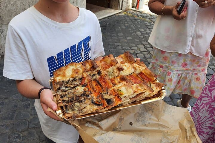 Rome Pizza Tour: Taste the Eternal City's Best Slices in Prati photo 5