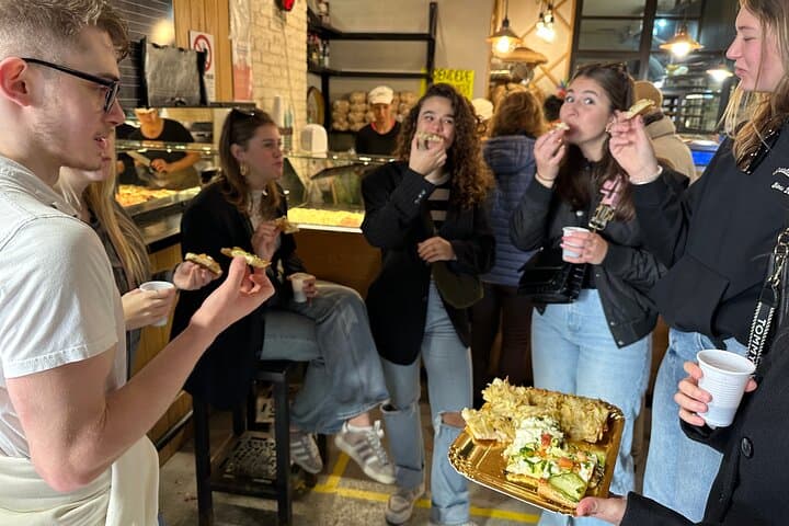 Rome Pizza Tour: Taste the Eternal City's Best Slices in Prati photo 2