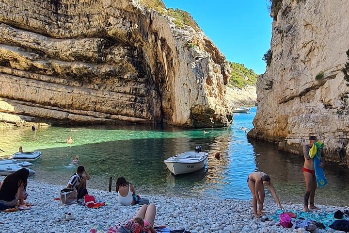 Blue Cave & Hvar: 5-Island Speedboat Tour from Split photo 3