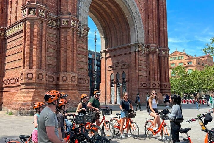 Barcelona Bike Tour from Sagrada Família to the Sea — 3-Hour Guided Ride photo 5