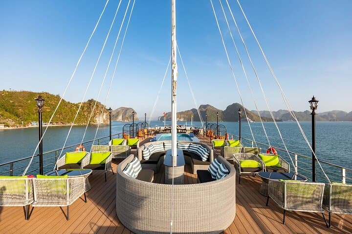 La Casta Luxury Day Cruise: 7-Hour Halong Bay Tour to Sung Sot Cave & Ti Top Island photo 4