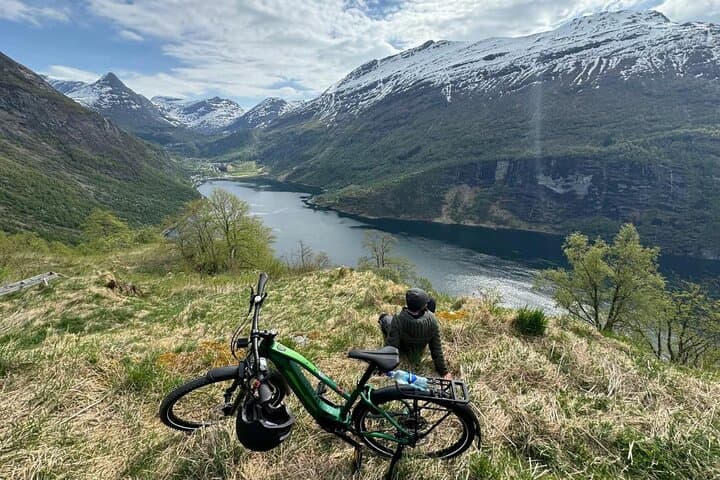 E-Bike Tour in Geiranger: Ride Ornevegen (Eagle Road) Above the Fjord