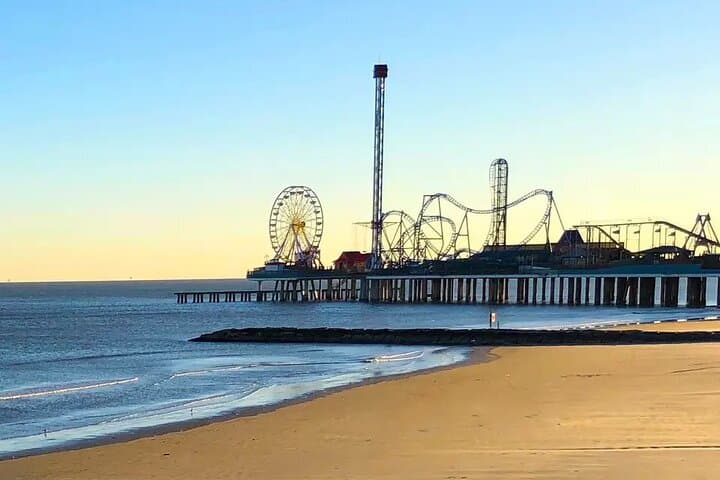 Galveston Island Full-Day History & Seawall Tour from Houston