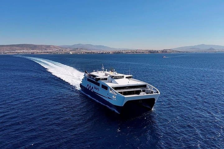 Athens to Mykonos Ferry: High-Speed SEAJETS Crossing Across the Aegean photo 2