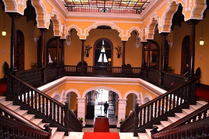 8-Day Peru Tour: Lima, Sacred Valley & Machu Picchu