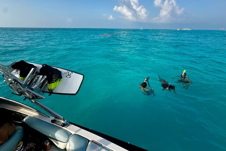 Wake Surfing Lessons and Snorkel in Cancun's Crystal Blue Caribbean photo 5