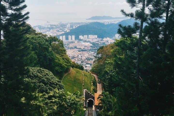 Private Chulia Street & Penang Hill Tour — Kek Lok Si, Funicular & Nyonya Kuih Tasting photo 2
