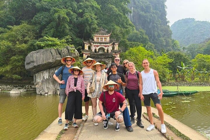 Ninh Binh Day Tour: Trang An, Bich Dong, Mua Cave & Local Life