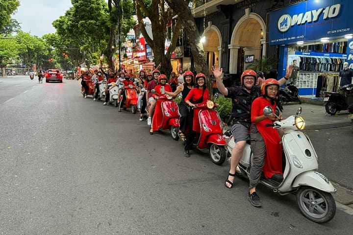 Hanoi Vespa Night Food Tour with Female Riders — 4-Hour Street Food & Train Street Experience photo 3