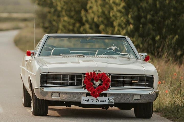 Geneva Vintage Car Experience: 1970s Ford XL Chauffeur Tour photo 6