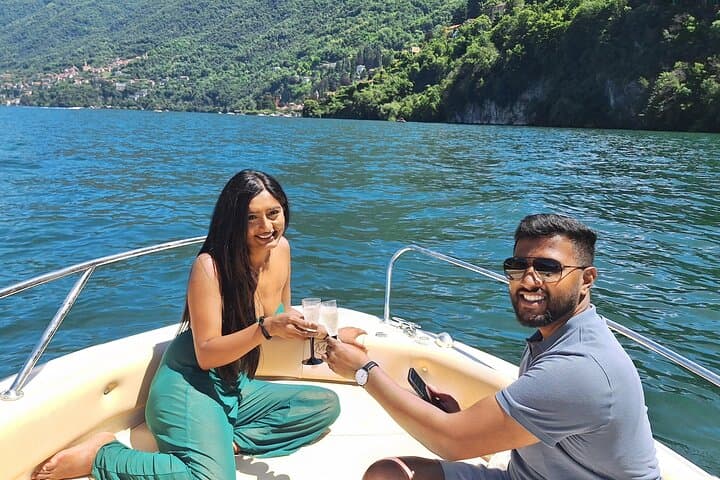 Private Lake Como Boat Tour: 2-Hour VIP Cruise to Bellagio & Historic Villas photo 2
