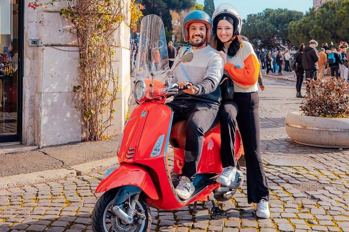 Rome Vespa Photo Tour: Private Vespa Ride & Professional Photos photo 2