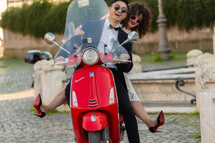 Rome Vespa Photo Tour: Private Vespa Ride & Professional Photos photo 1