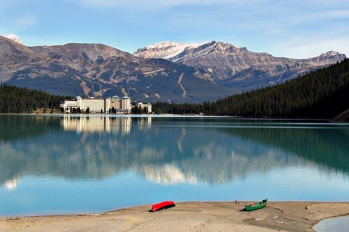 Calgary to Lake Louise, Moraine & Emerald Lake: Day Trip Guide photo 5