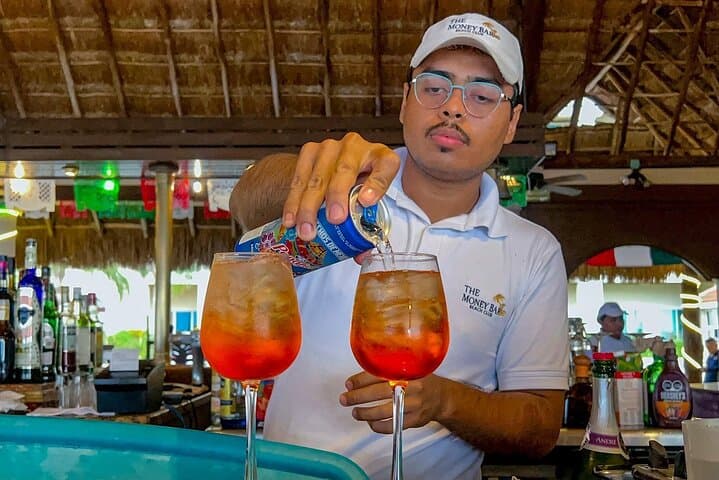 Money Bar Beach Day Pass: Snorkel, Kayak & Paddleboard in Cozumel photo 4