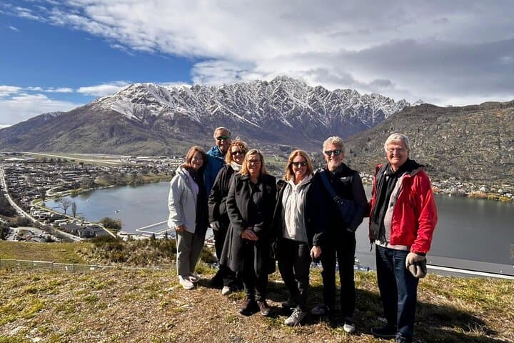 Everything Queenstown: 4-Hour Private Scenic & History Tour
