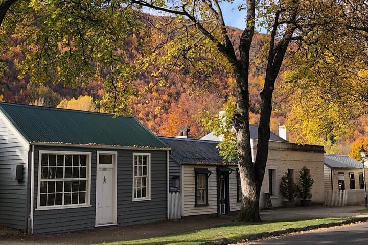 Everything Queenstown: 4-Hour Private Scenic & History Tour photo 6
