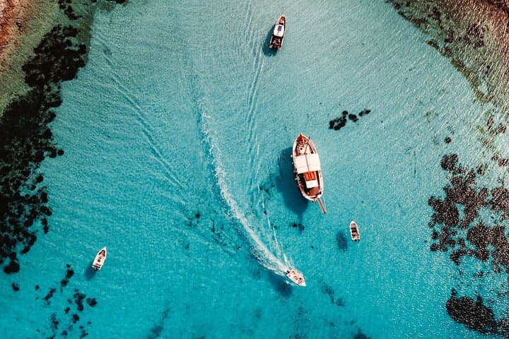 Half-Day Cruise from Aliki: Paros, Antiparos, Despotiko & the Blue Lagoon photo 2