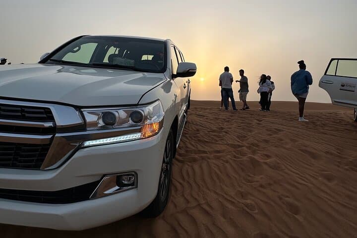 Dubai Red Dune Bashing Sunset Safari — Lahbab Red Desert Photography photo 3
