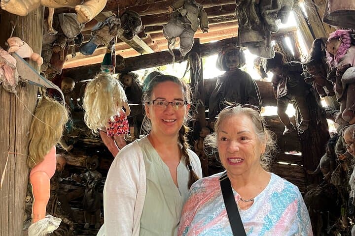 Xochimilco Tour to the Island of the Dolls — Canal Ride, Legend & Practical Tips photo 5